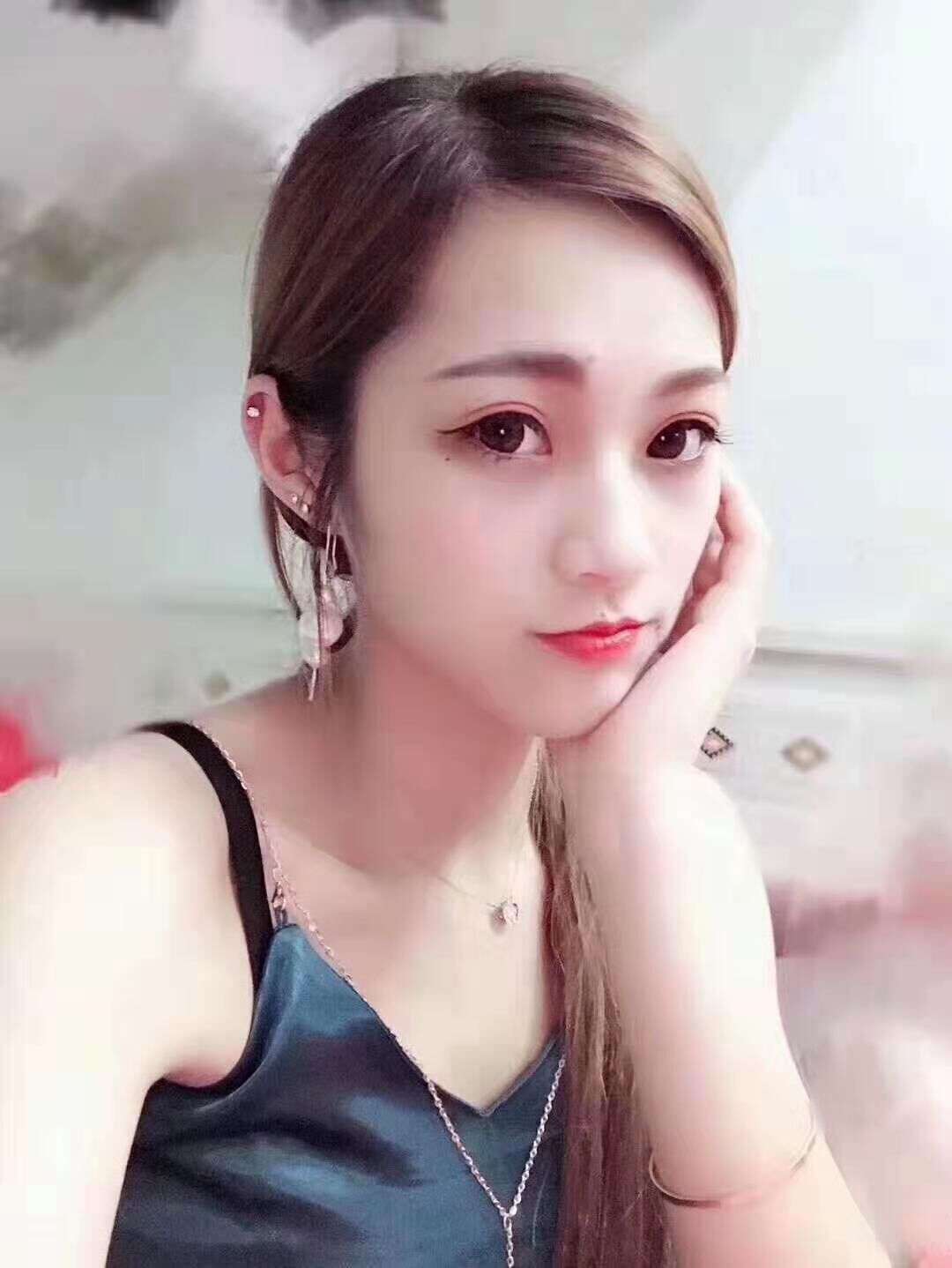 学妹纯个人兼职赚点生活费